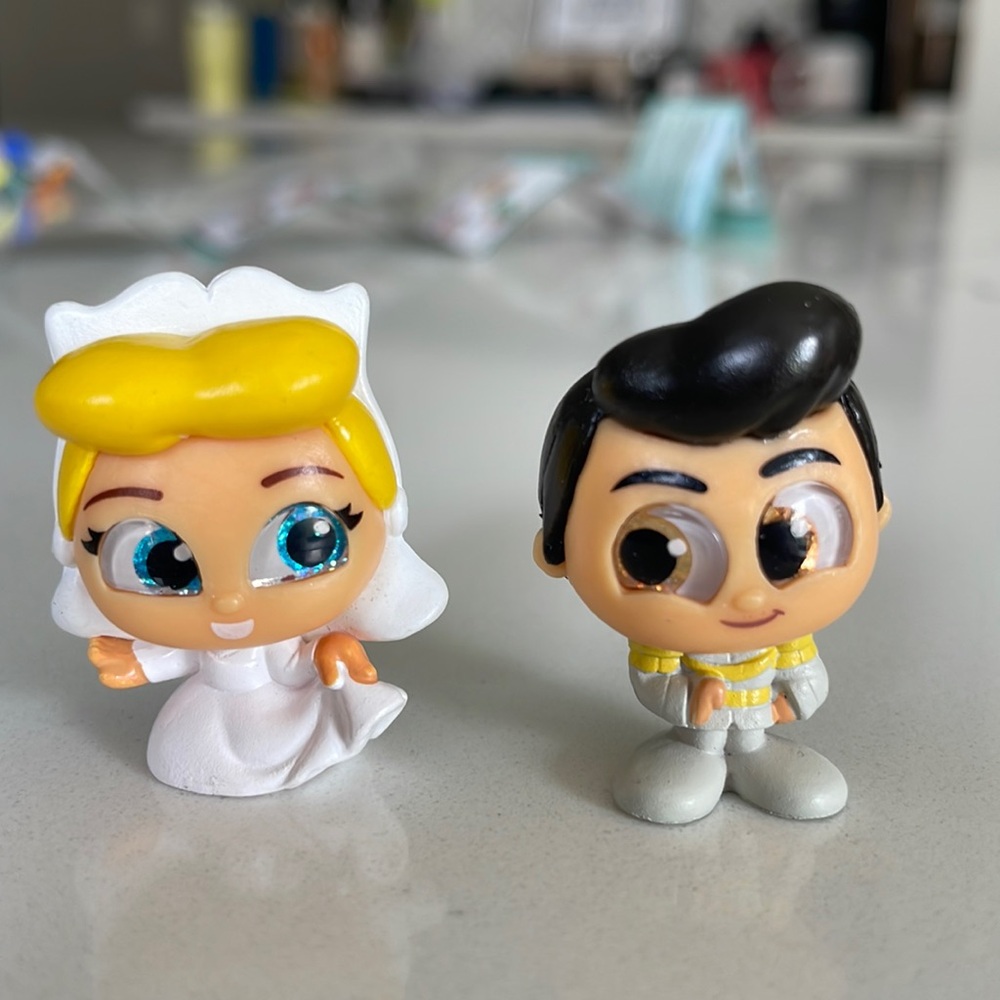Disney Doorables Cinderella and Prince Charming